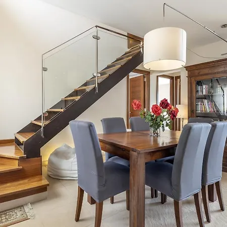 Seafront Duplex 200 M From Beach